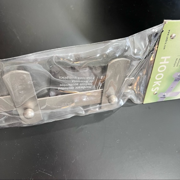 NWT Umbra Ferro Multiple 4 hook wall mount. Brass with Nickel Finish - Picture 5 of 8